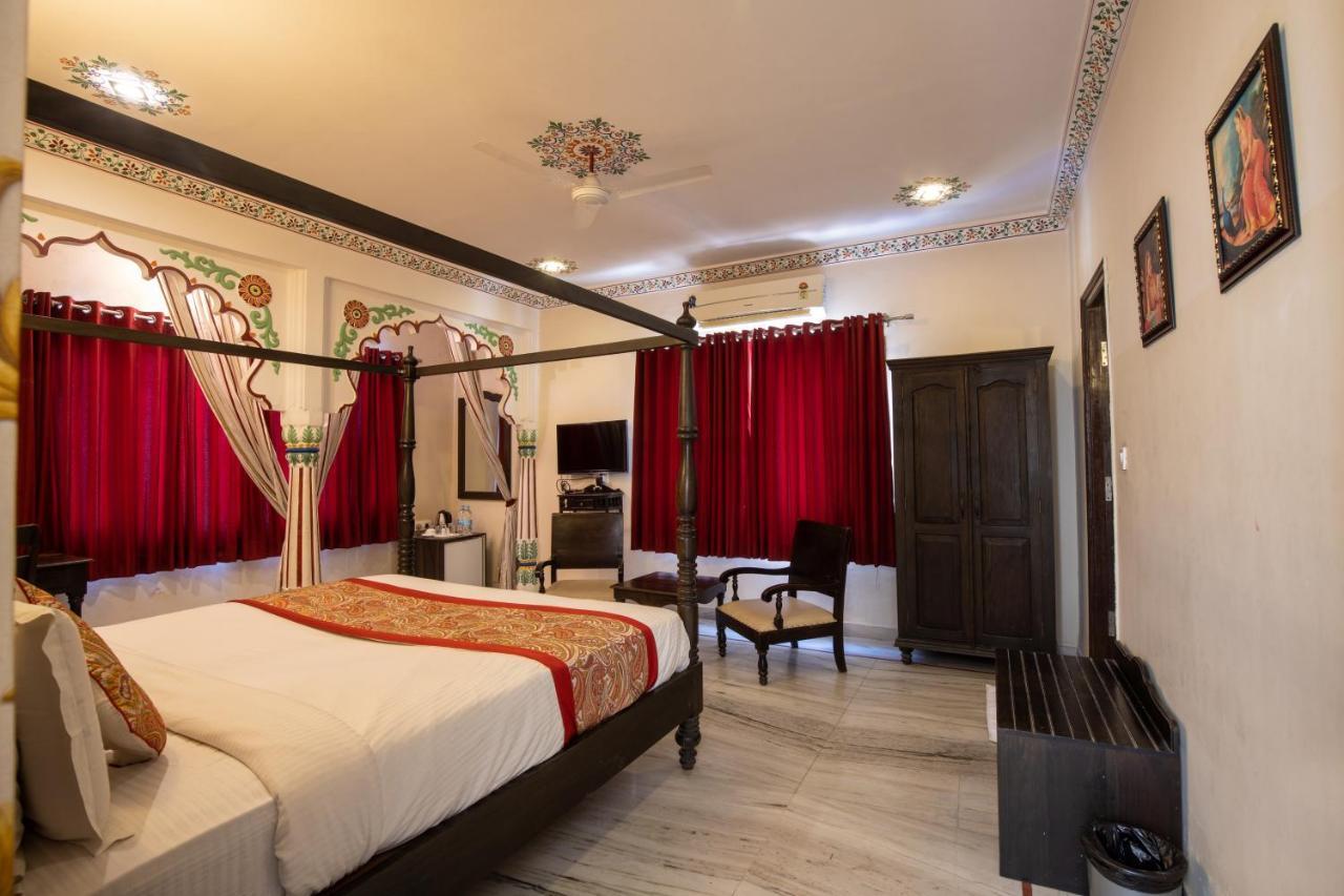 Hotel Royal Pratap Niwas Udaipur Exterior foto