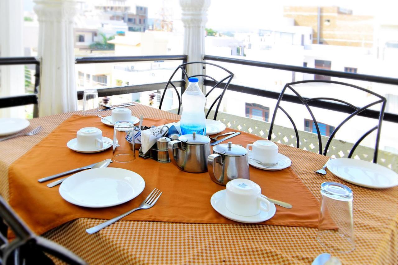 Hotel Royal Pratap Niwas Udaipur Exterior foto